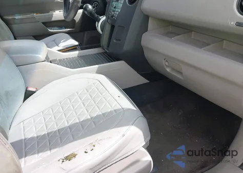 2011 Honda Pilot Lx z USA, uszkodzony, nr VIN 5FNYF4H22BB082252